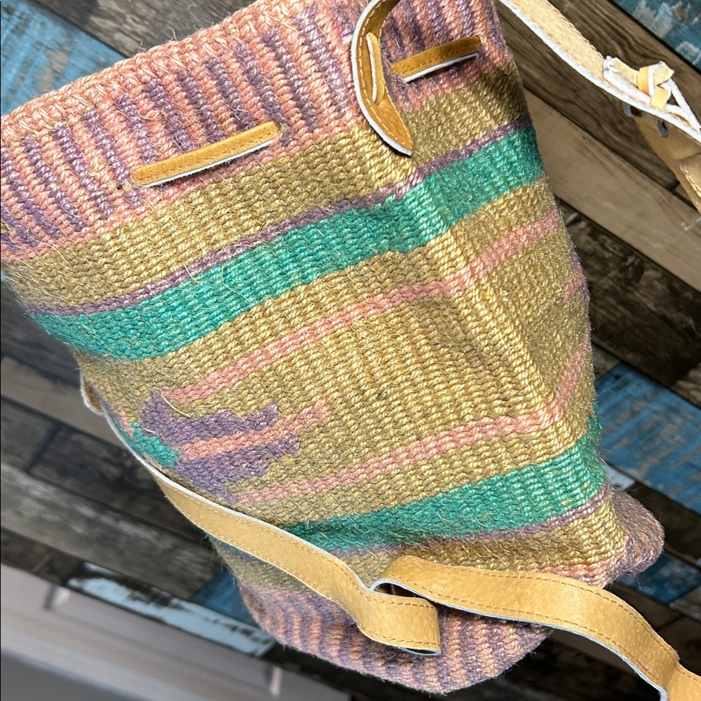 Straw Colorful Cinch Shoulder Bag - Picture 9 of 10